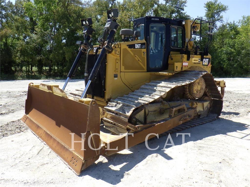 CAT D6T Crawler dozers