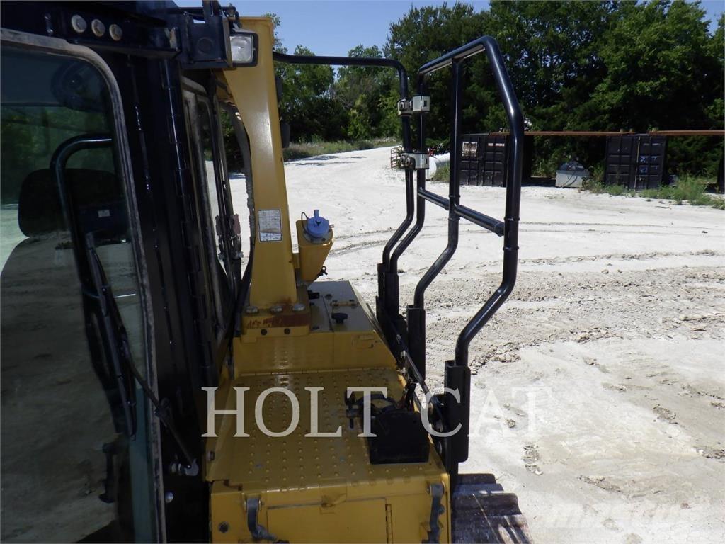 CAT D6T Crawler dozers