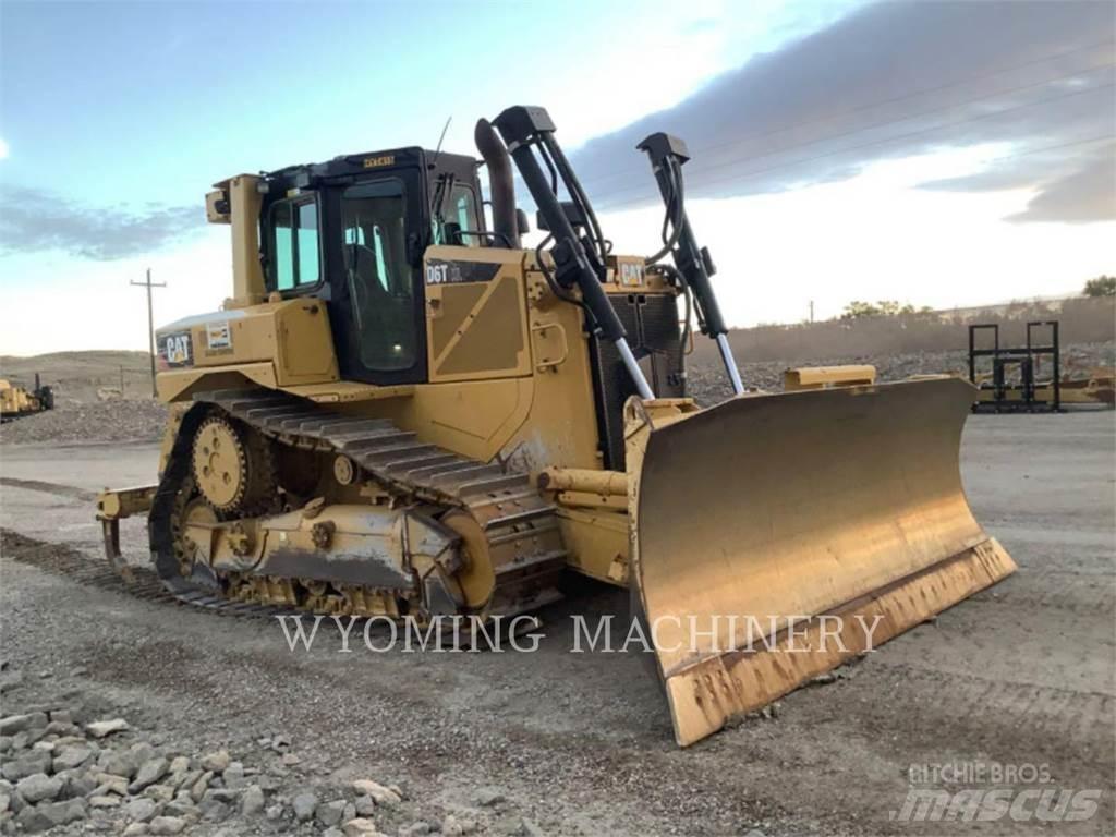 CAT D6T Crawler dozers
