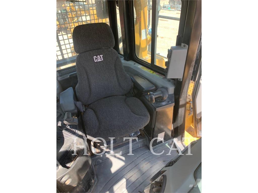 CAT D6TVP Crawler dozers