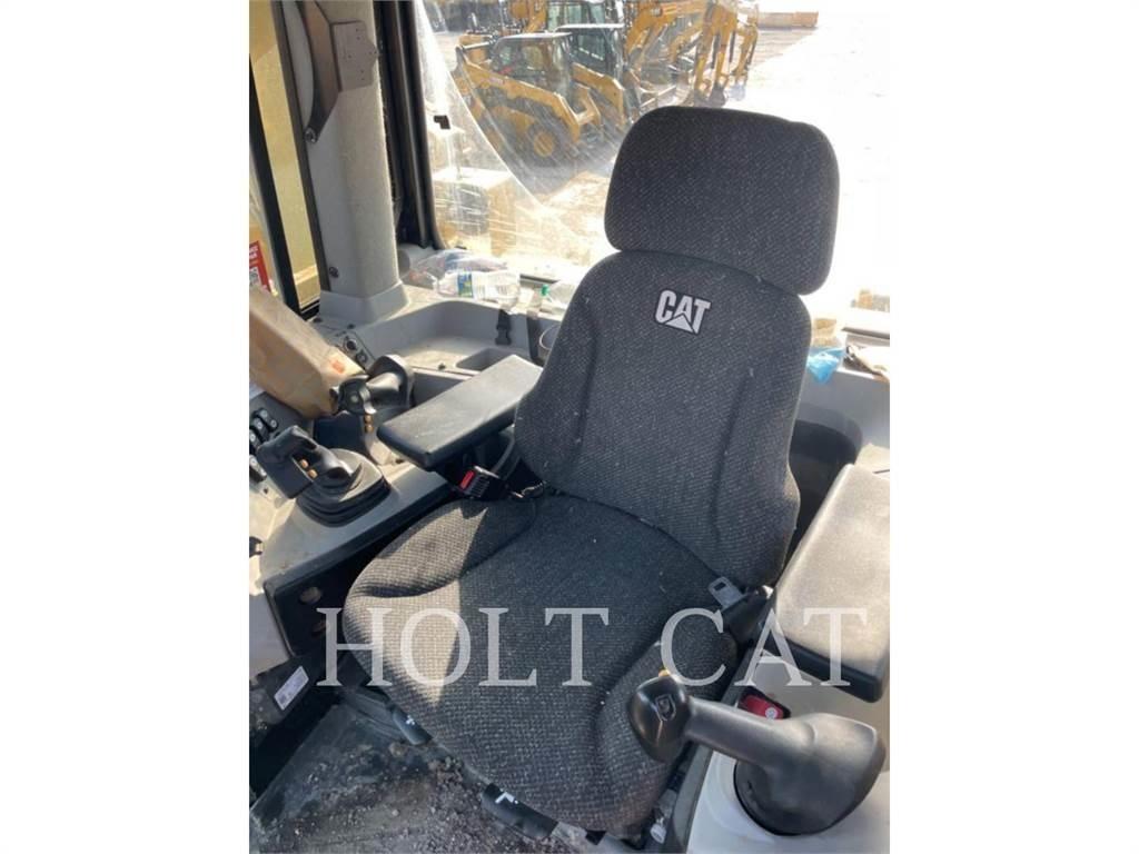 CAT D8 MS Crawler dozers