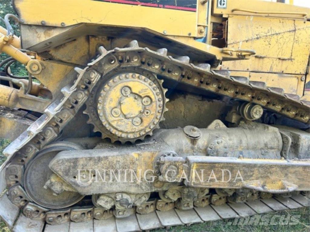 CAT D8N Crawler dozers