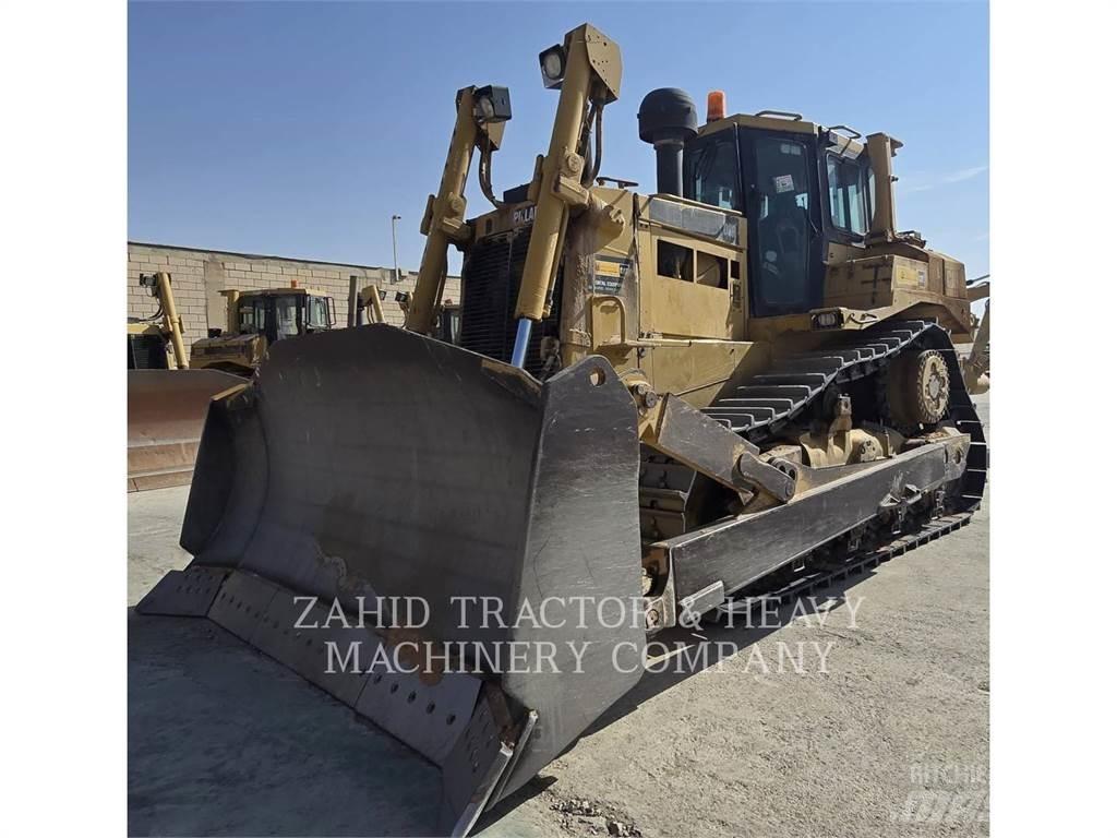 CAT D8R Crawler dozers