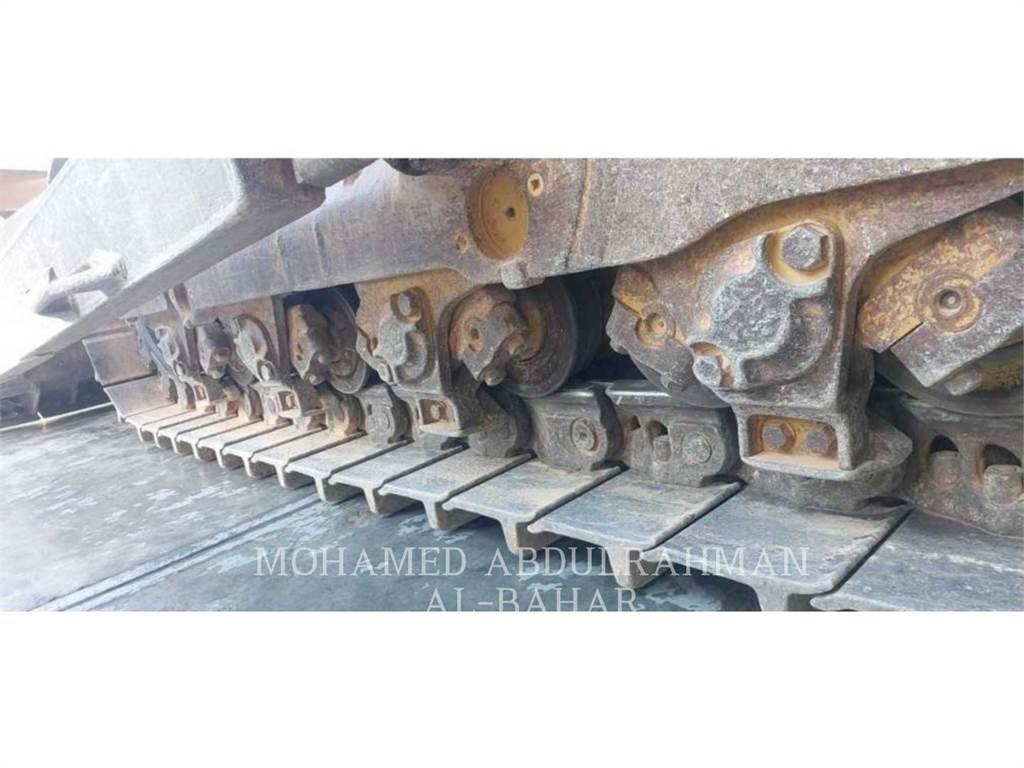 CAT D8R Crawler dozers
