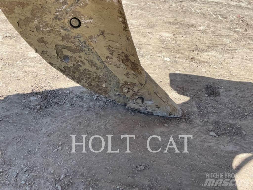 CAT D8T Crawler dozers