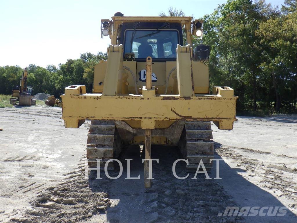 CAT D8T Crawler dozers
