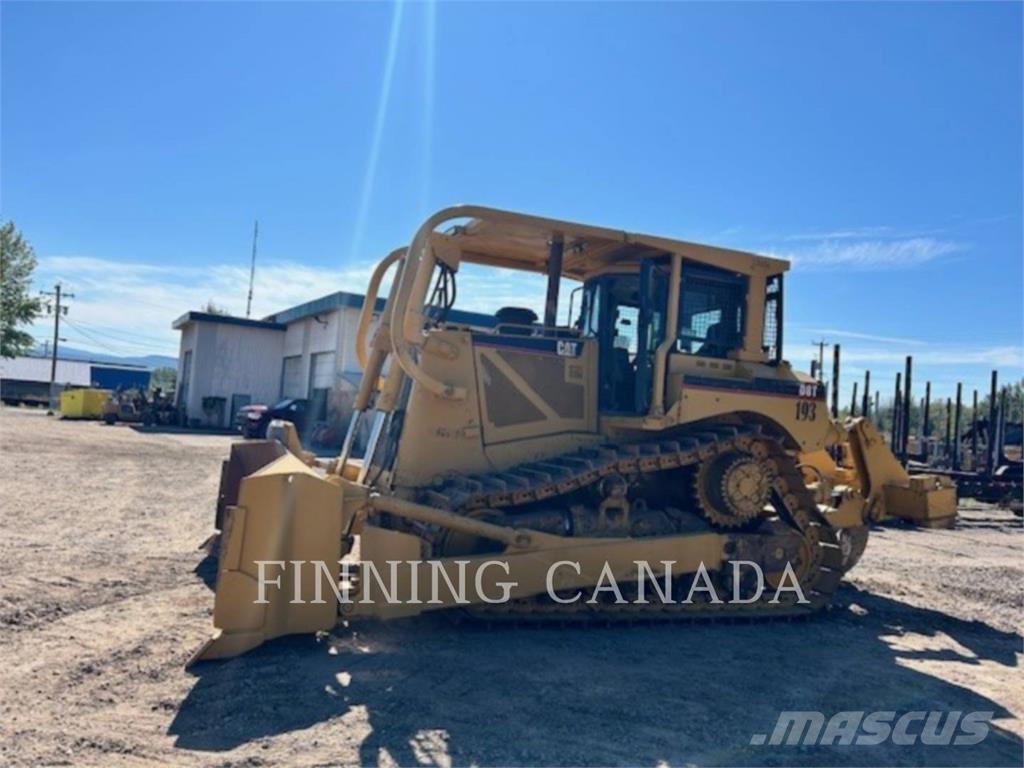 CAT D8T Crawler dozers