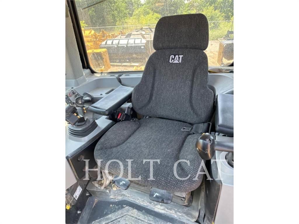 CAT D8TMSABRI3 Crawler dozers