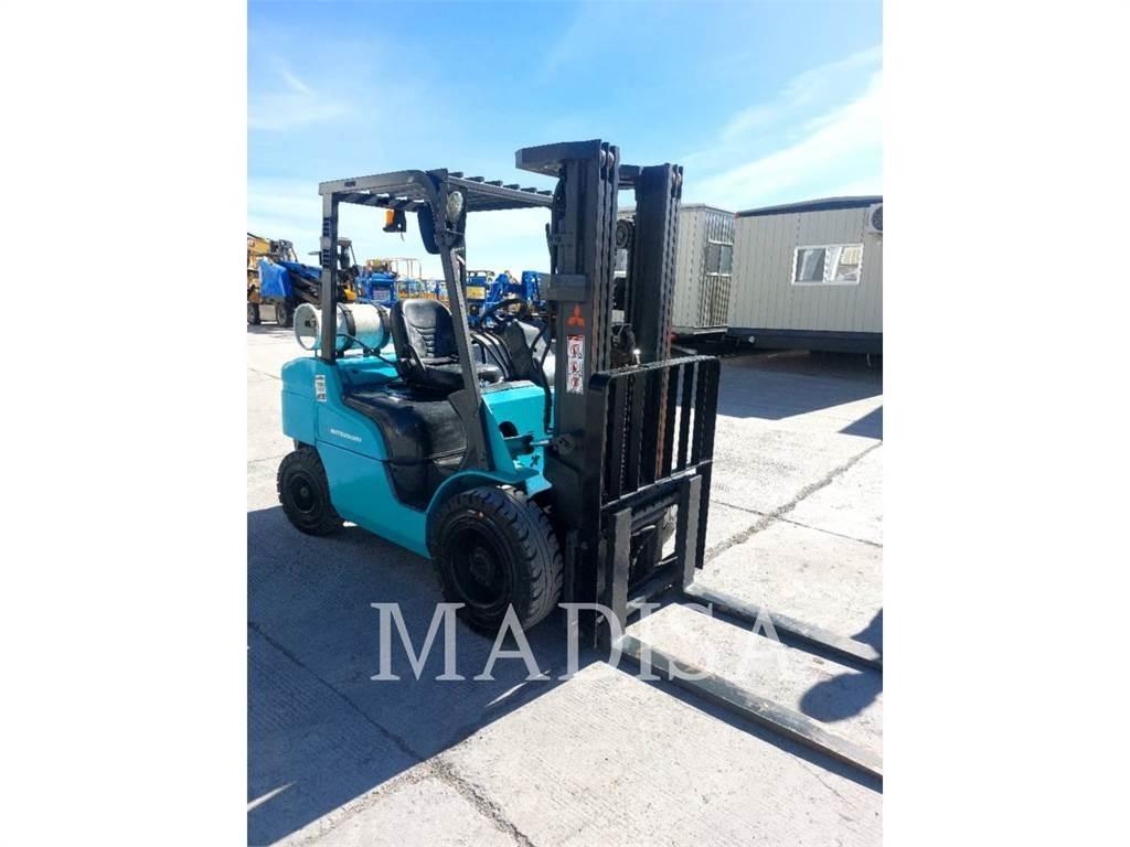 CAT FG30N5-LE Misc Forklifts