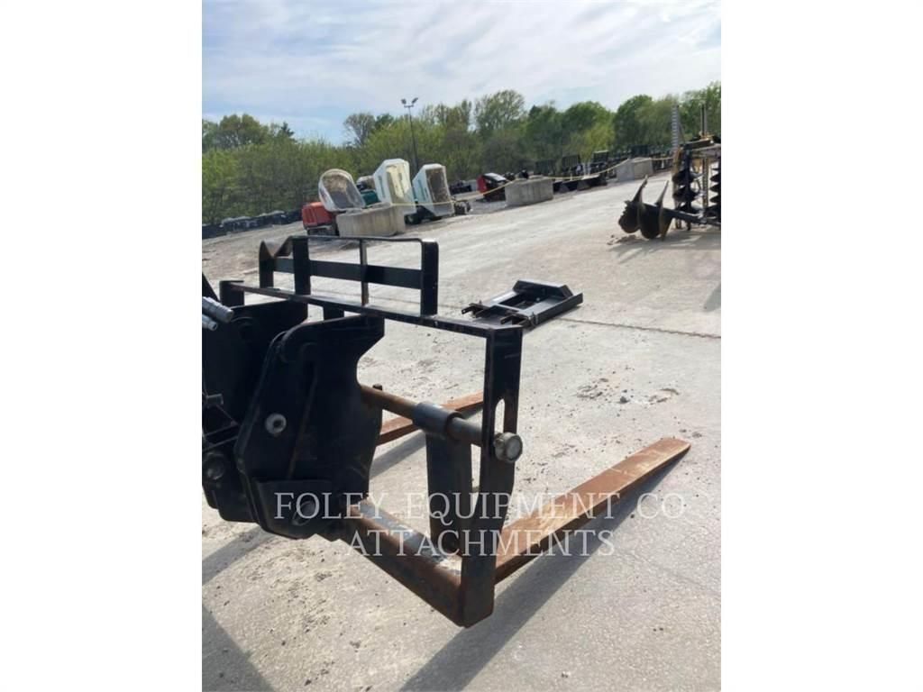 CAT FKTHT60W Telescopic Handlers