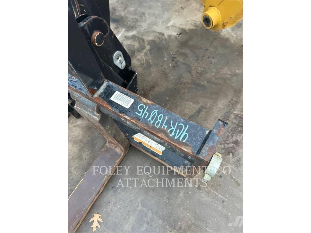 CAT FKTHT60W Telescopic Handlers