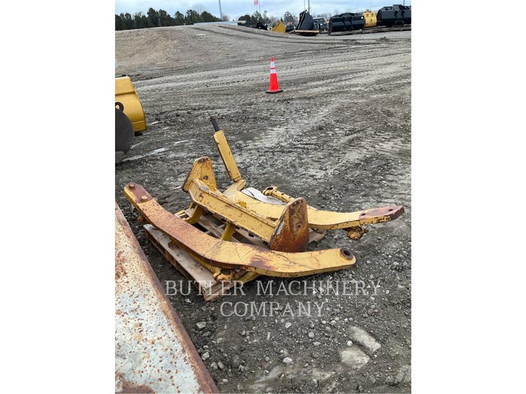 CAT FRONT SCARIFIER Rippers