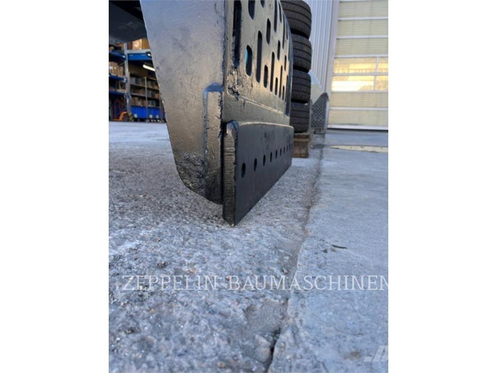 CAT G315 Grapples