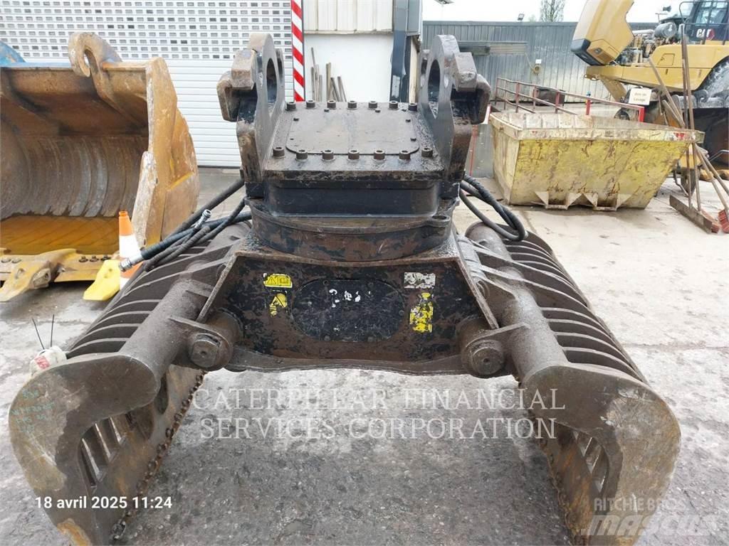 CAT G332 Grapples