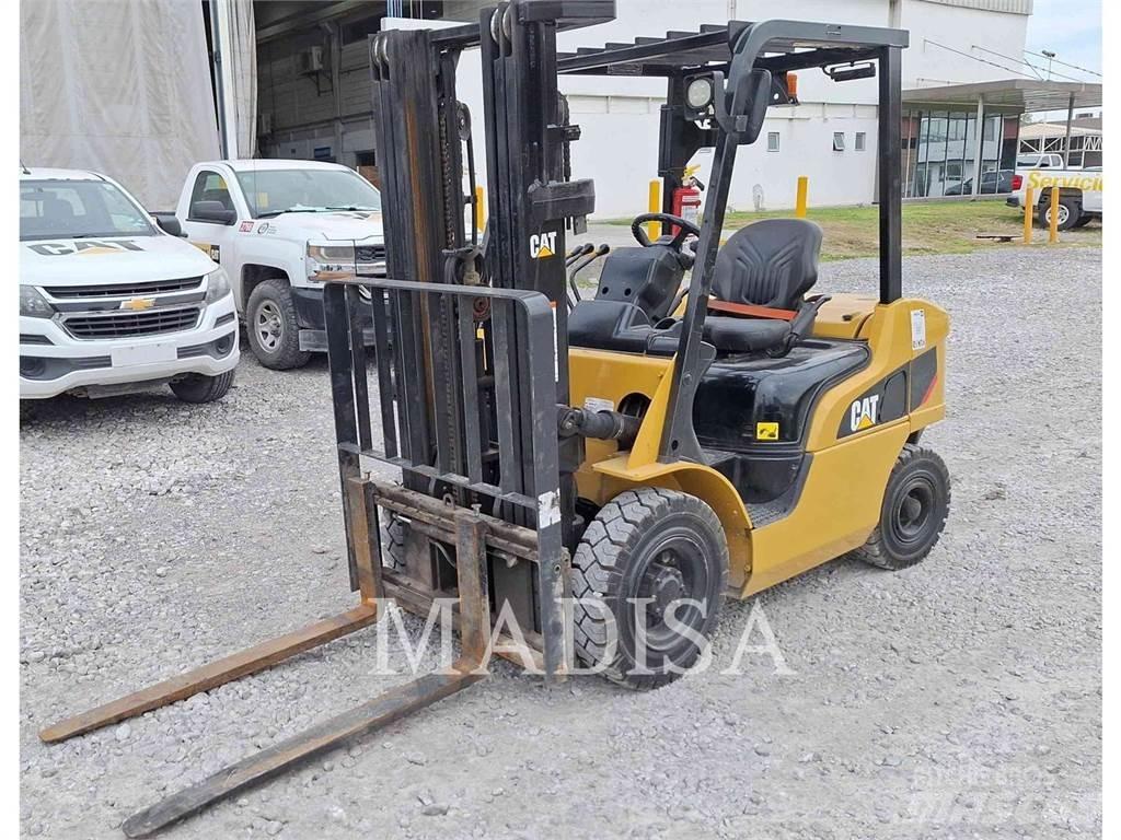 CAT LIFT TRUCKS DP25NM5 Diesel Forklifts