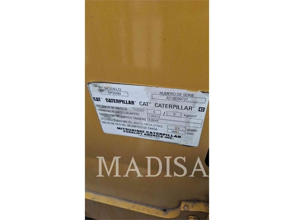 CAT LIFT TRUCKS DP25NM5 Diesel Forklifts