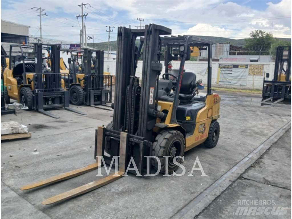CAT LIFT TRUCKS DP30NM Diesel Forklifts