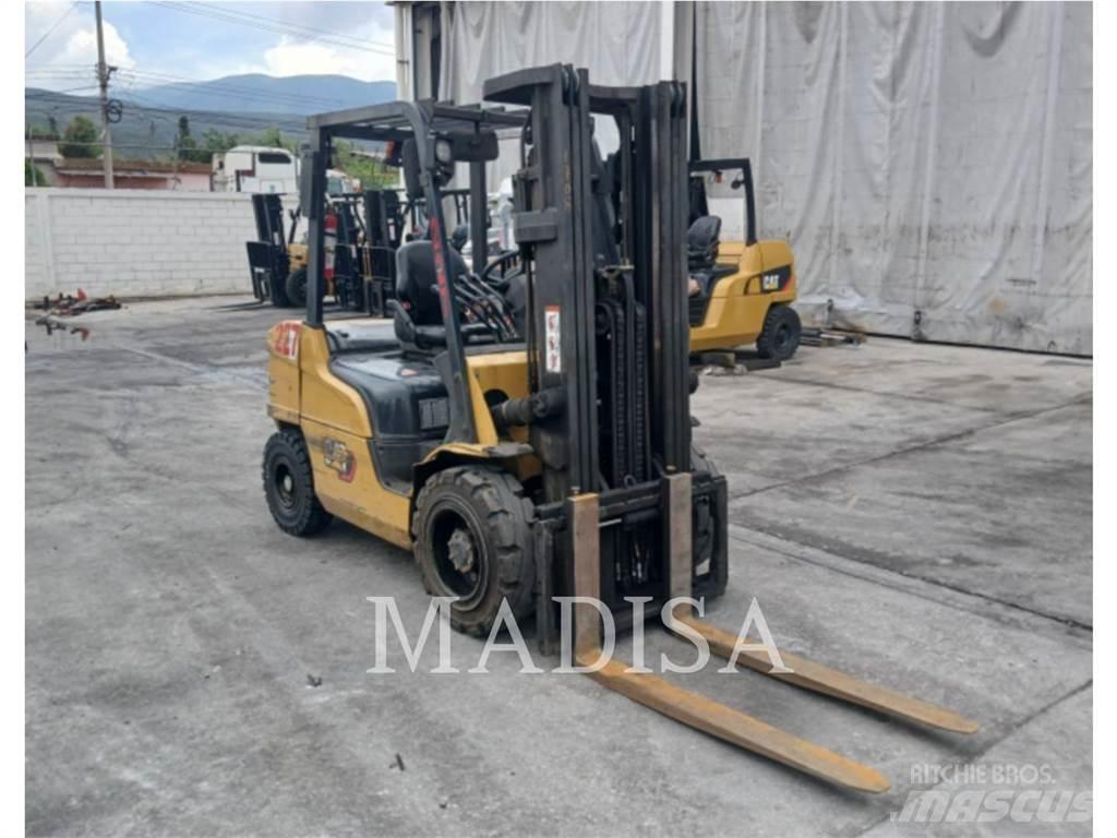 CAT LIFT TRUCKS DP30NM Diesel Forklifts
