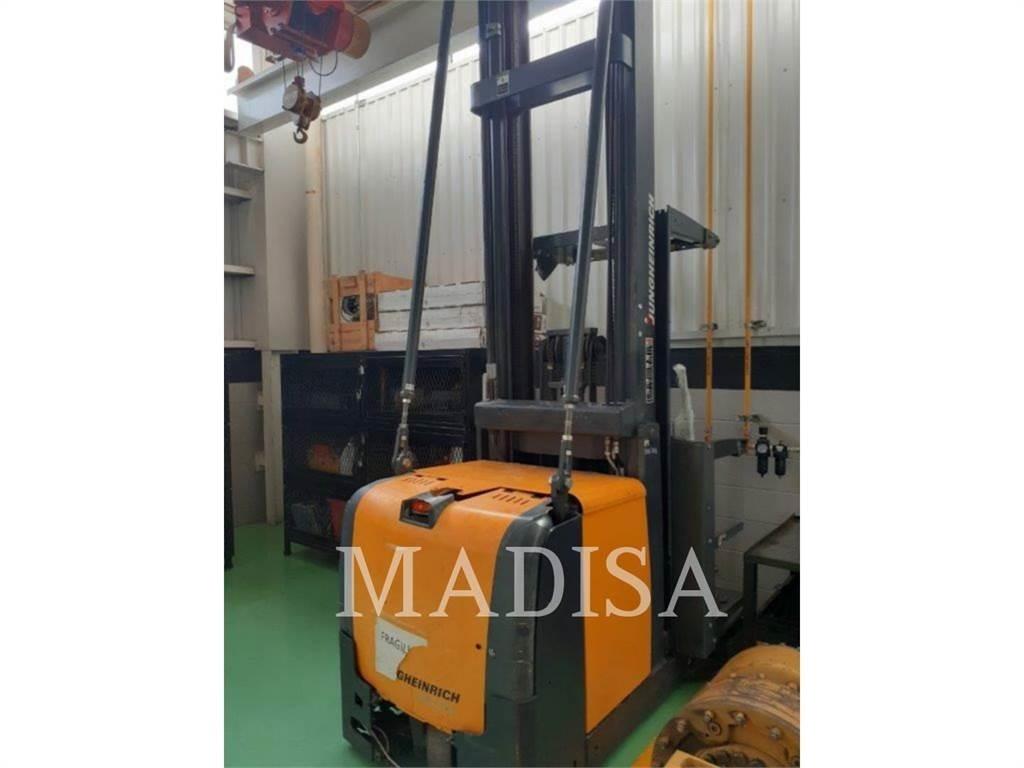 CAT LIFT TRUCKS EKS308 Electric Forklifts
