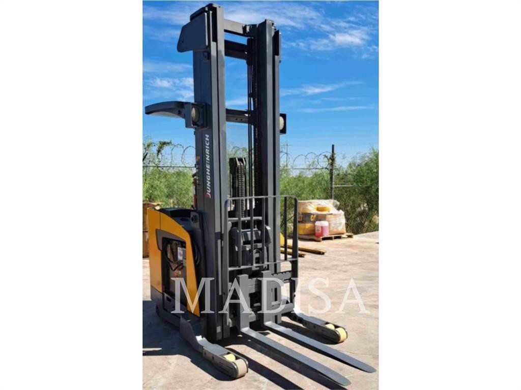 CAT LIFT TRUCKS ETR345A Electric Forklifts