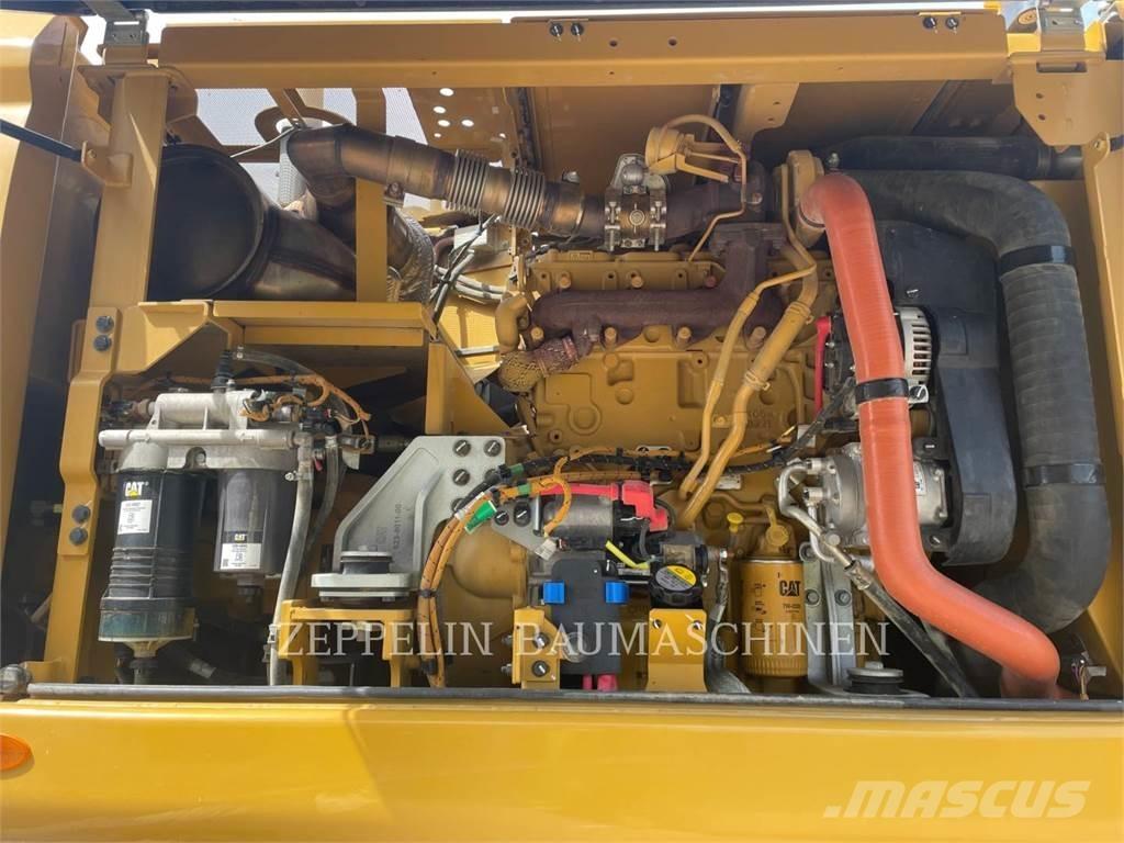 CAT M316-07A Wheeled Excavators