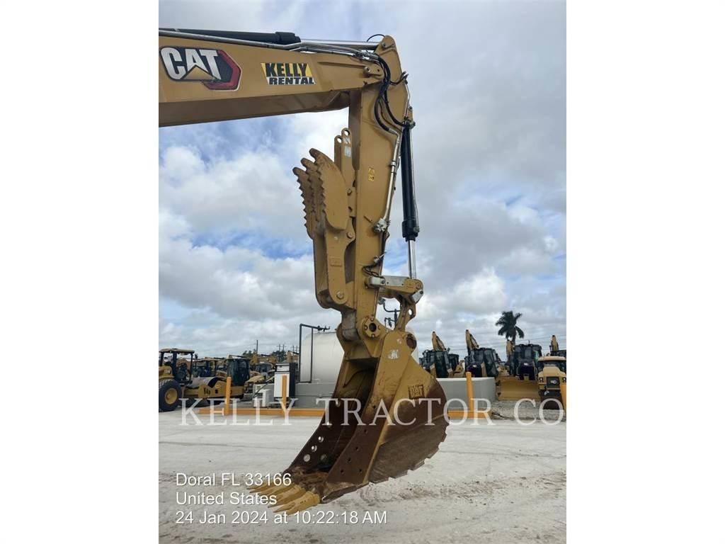 CAT M320 F Wheeled Excavators