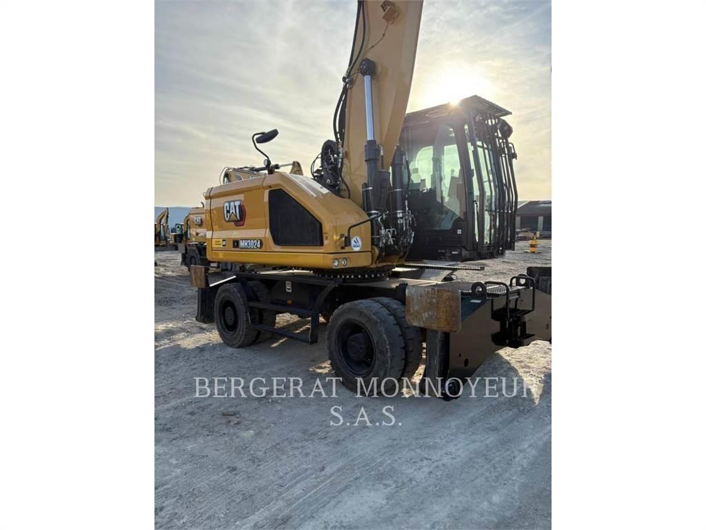 CAT MH3024 Wheeled Excavators