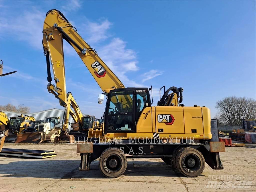 CAT MH3024 Wheeled Excavators