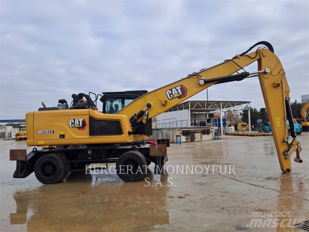 CAT MH3024 Wheeled Excavators