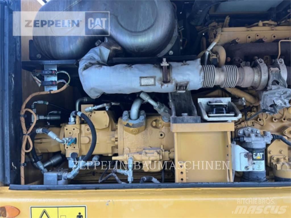 CAT MH3024 Demolition