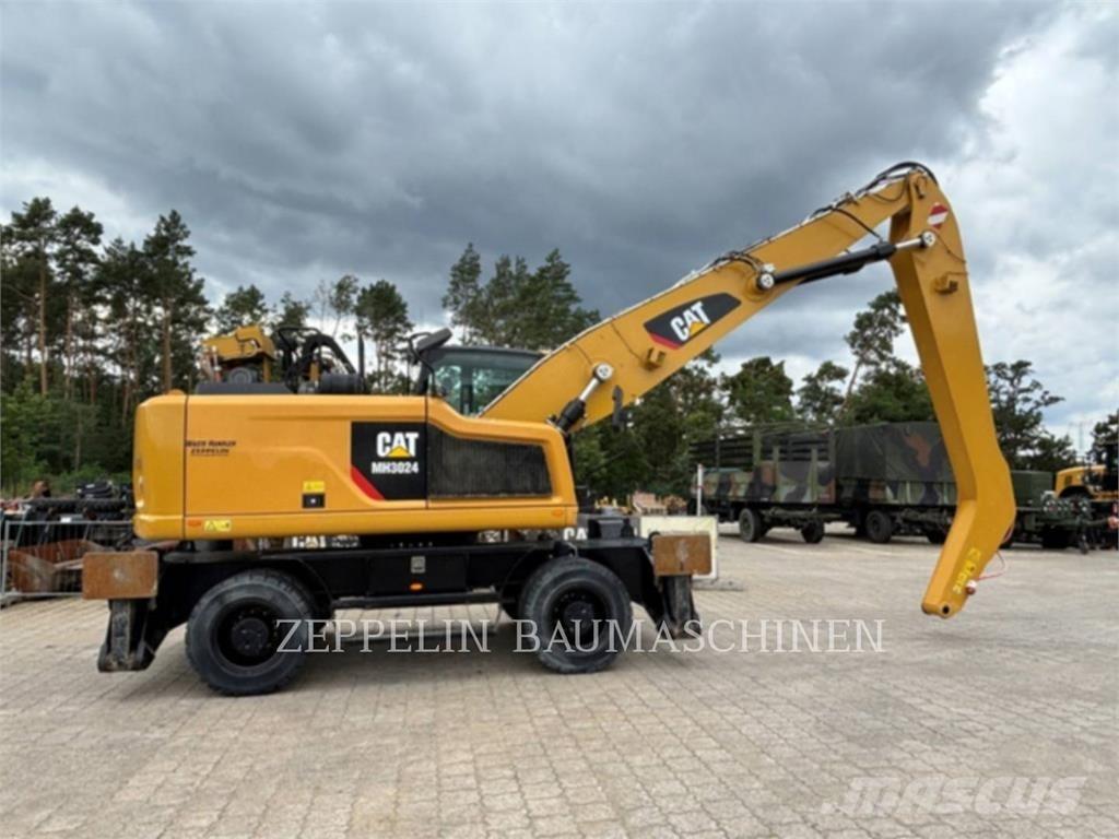 CAT MH3024-06C Demolition