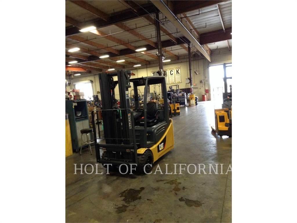 CAT MITSUBISHI 2ET4000 Electric Forklifts
