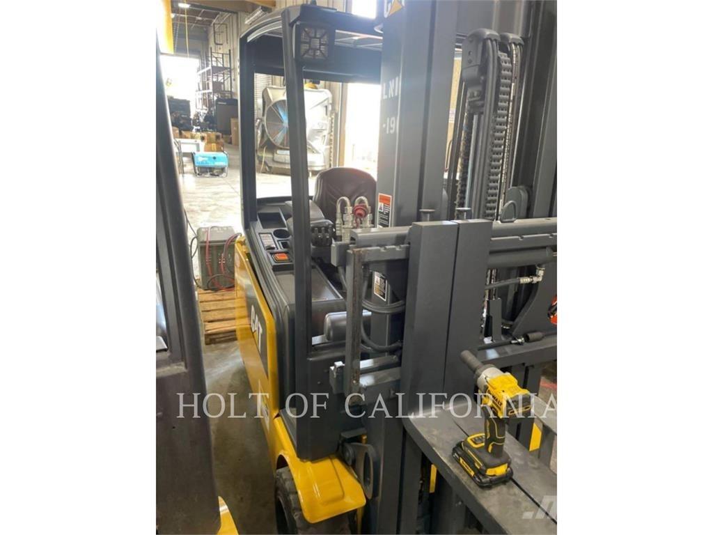 CAT MITSUBISHI 2ET4000 Electric Forklifts