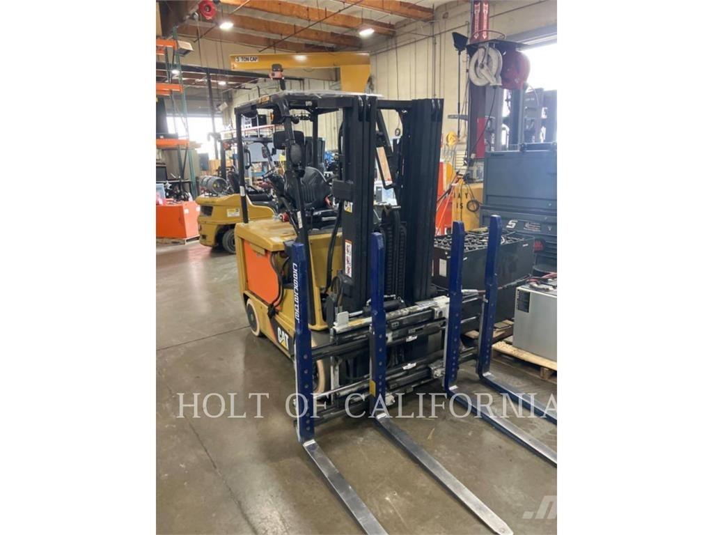CAT MITSUBISHI EC30N2 Electric Forklifts