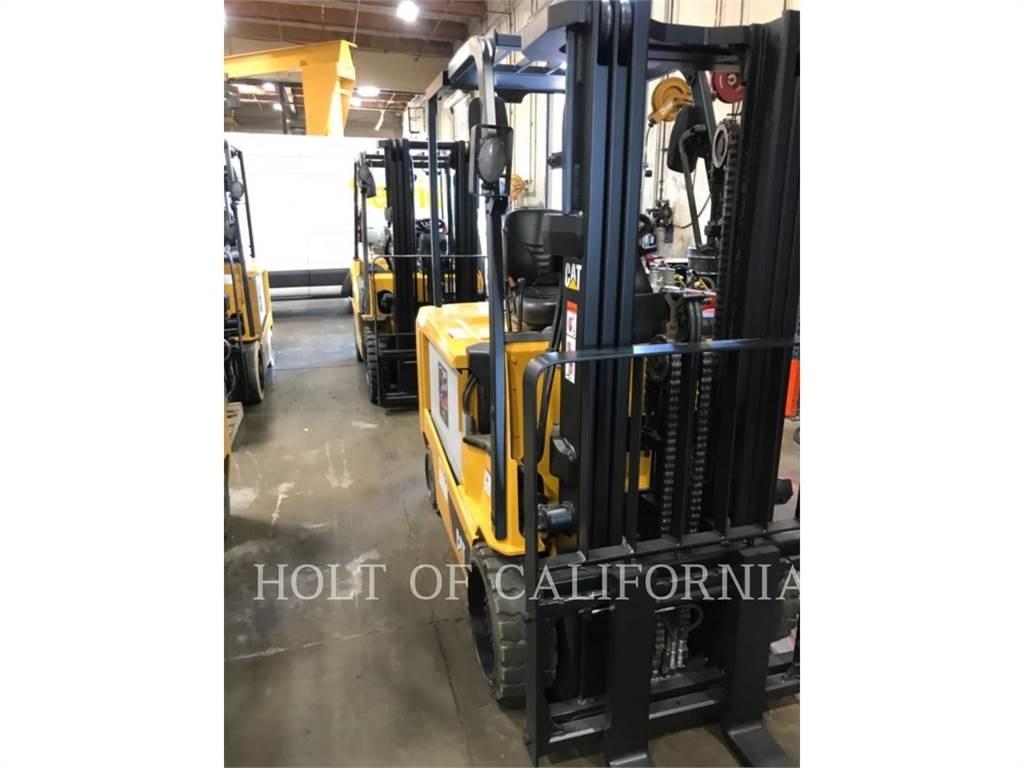 CAT MITSUBISHI EC30N3 Electric Forklifts
