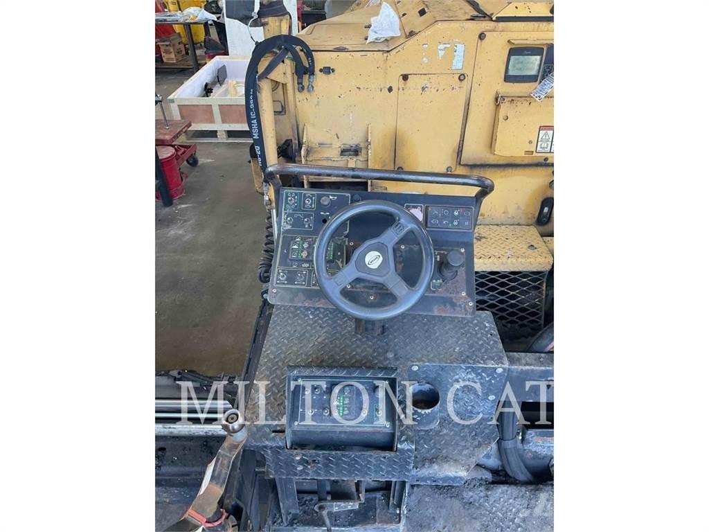 CAT P385B-2194 Asphalt pavers