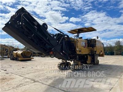 CAT PM 822 Asphalt cold milling machines