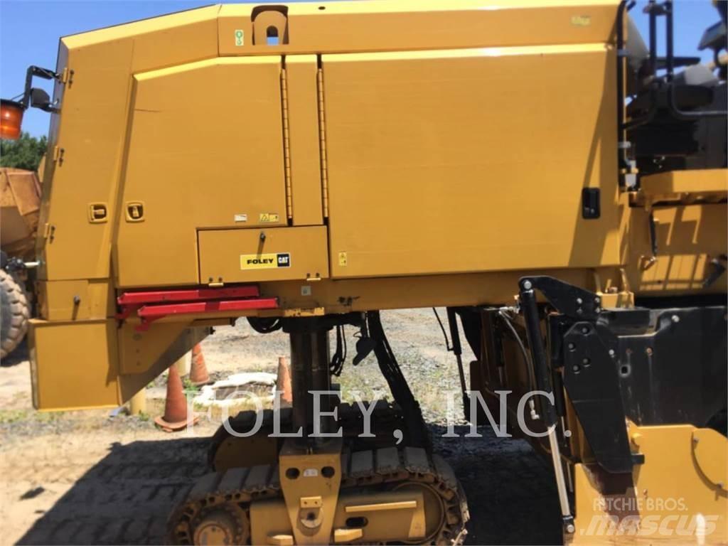 CAT PM622 Asphalt cold milling machines