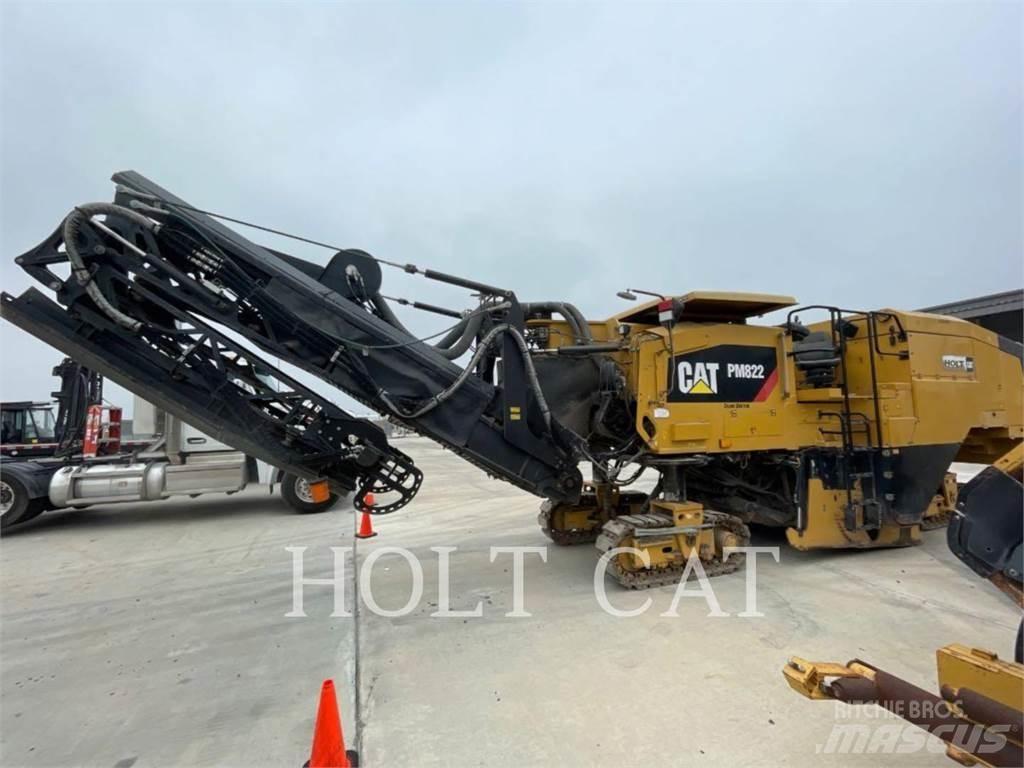 CAT PM822 Asphalt Recycling Equipment