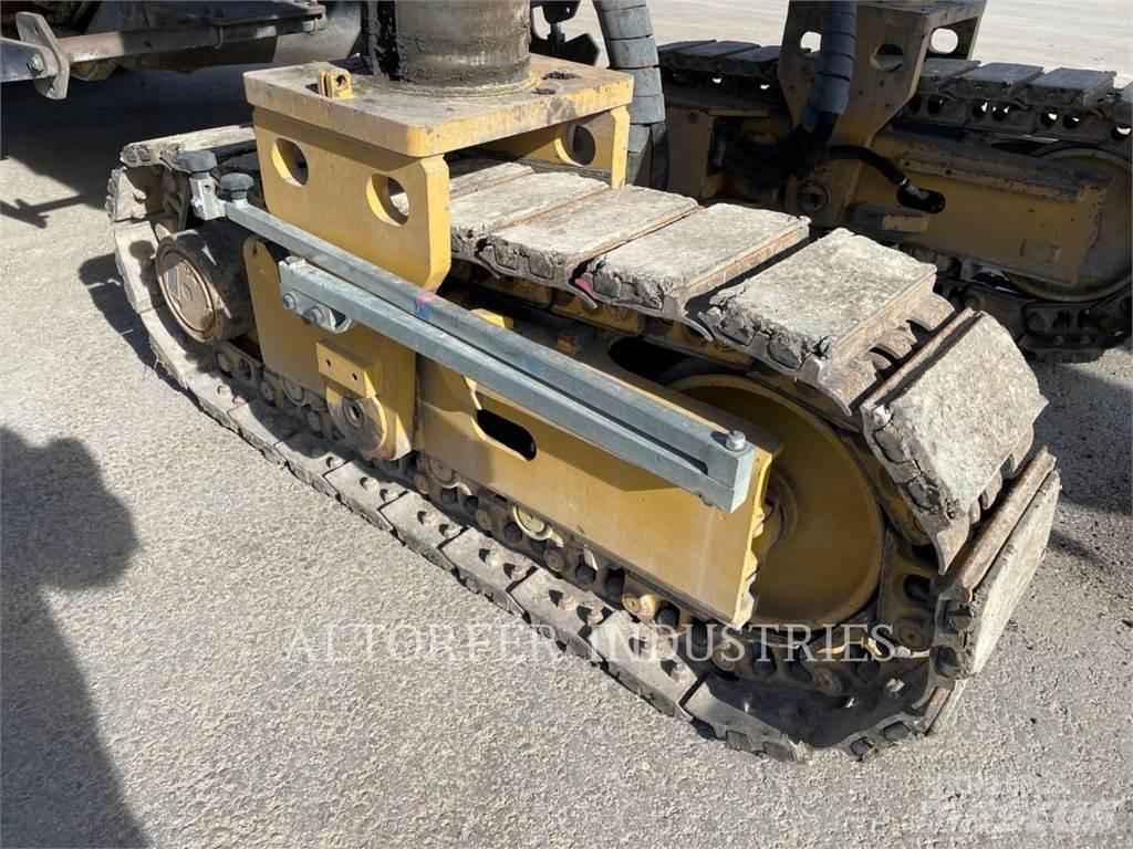CAT PM825 Asphalt cold milling machines