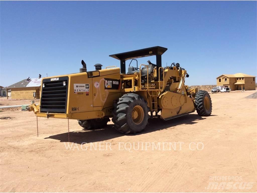 CAT RM-300 Asphalt Recycling Equipment