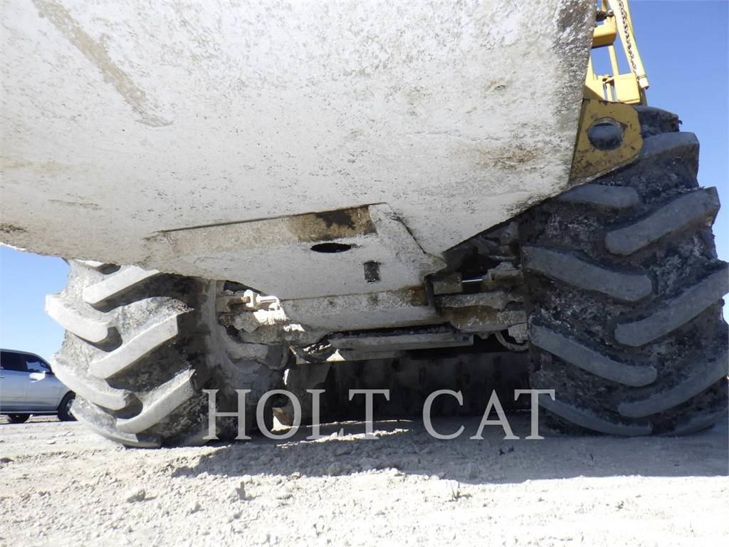 CAT RM300 Asphalt Recycling Equipment