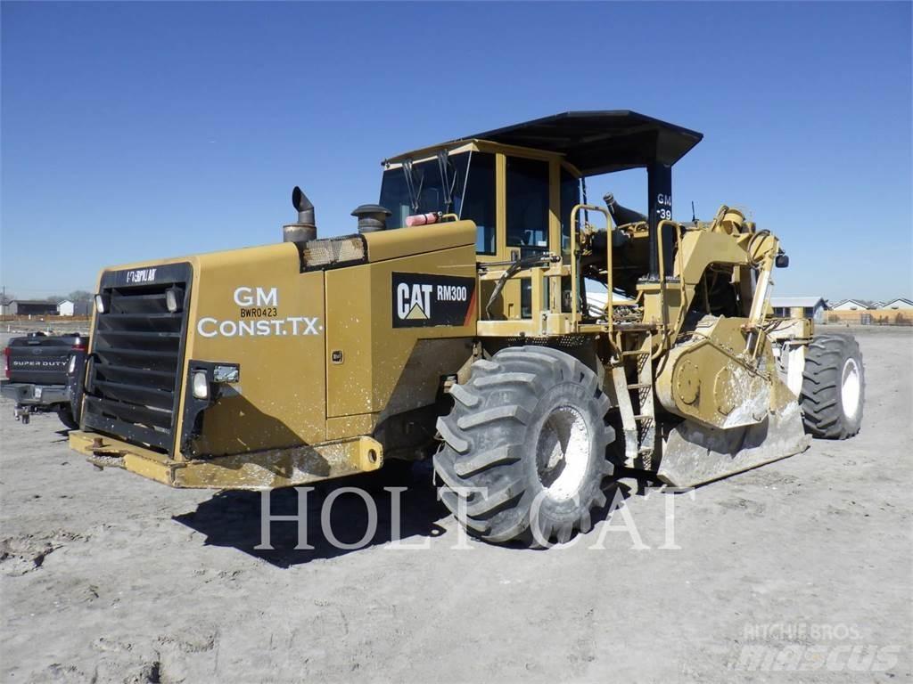 CAT RM300 Asphalt Recycling Equipment