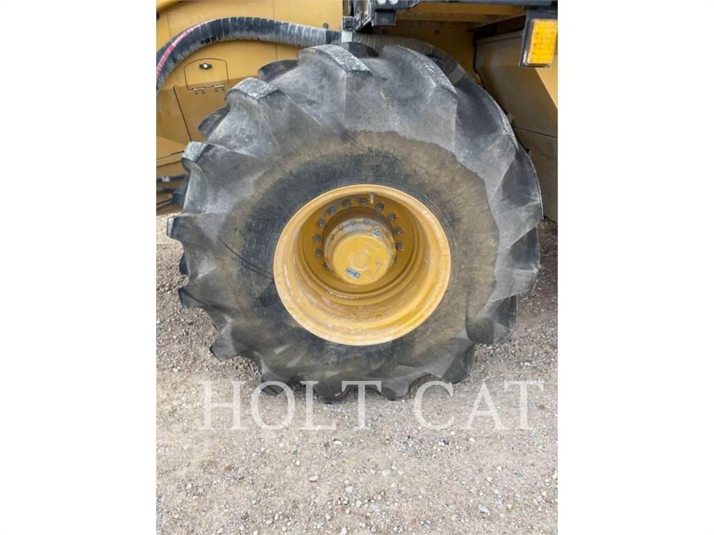 CAT RM400 Asphalt Recycling Equipment