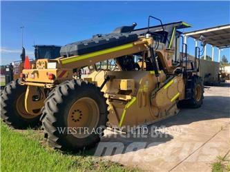 CAT RM400 Asphalt Recycling Equipment