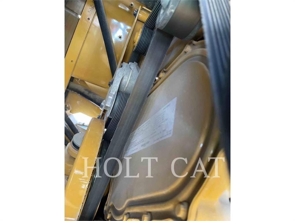 CAT RM400 CAB Asphalt Recycling Equipment