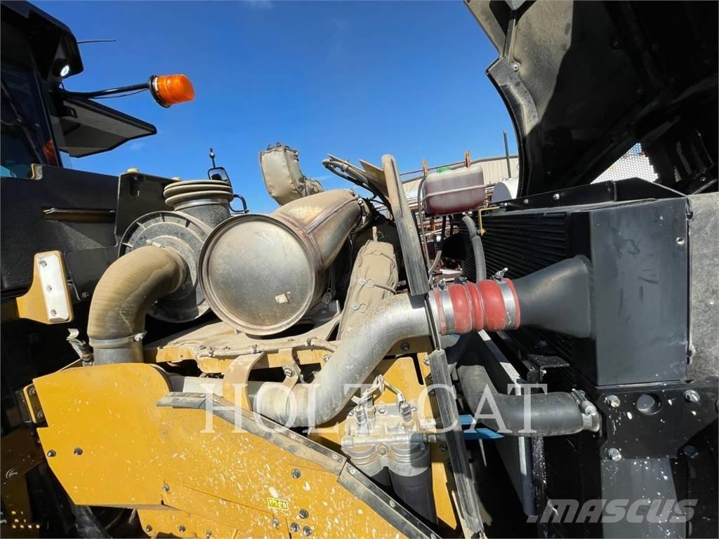 CAT RM400 CAB Asphalt Recycling Equipment