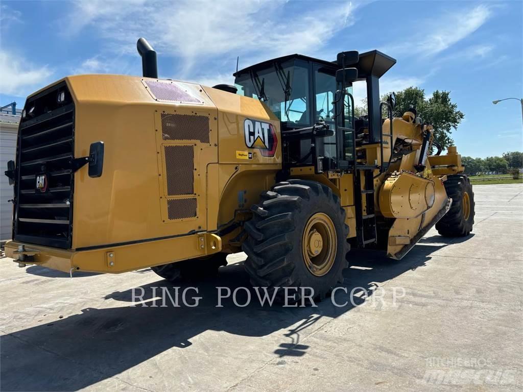 CAT RM500 Asphalt Recycling Equipment