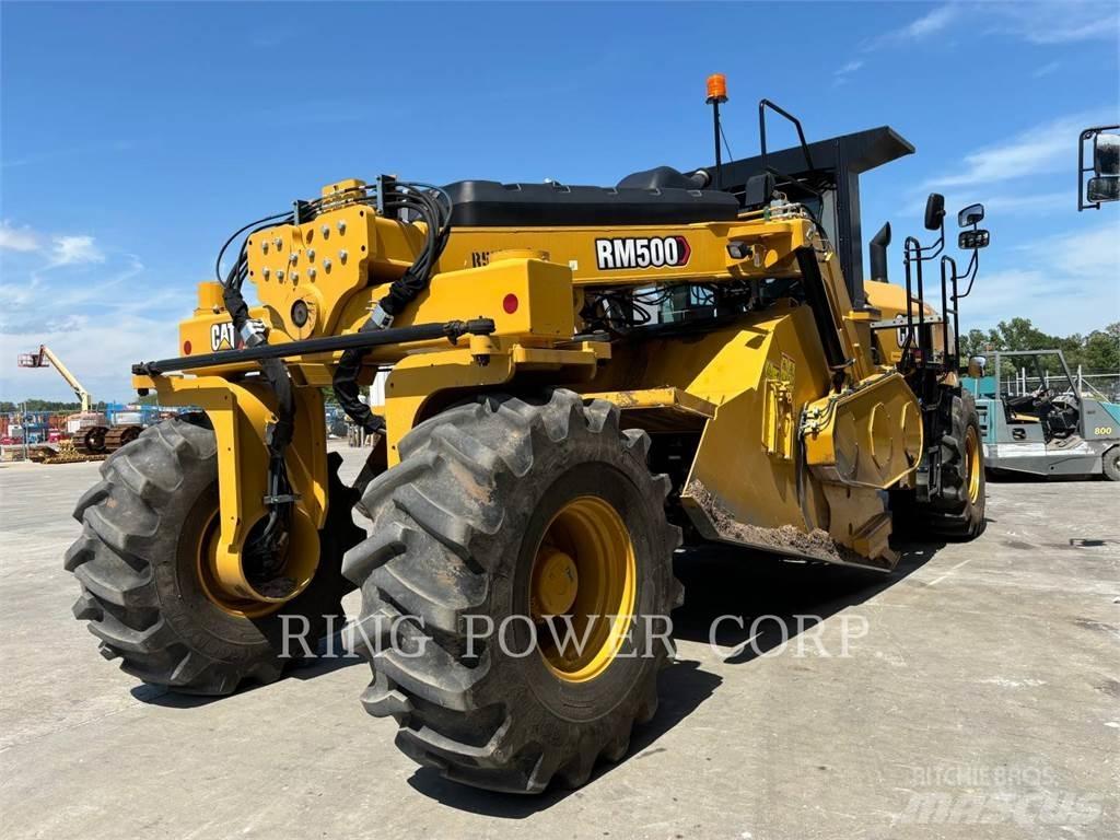 CAT RM500 Asphalt Recycling Equipment