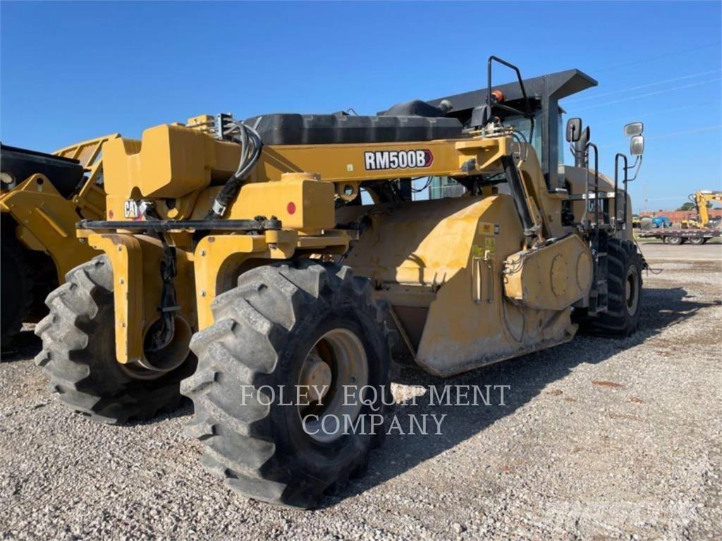 CAT RM500B Asphalt pavers
